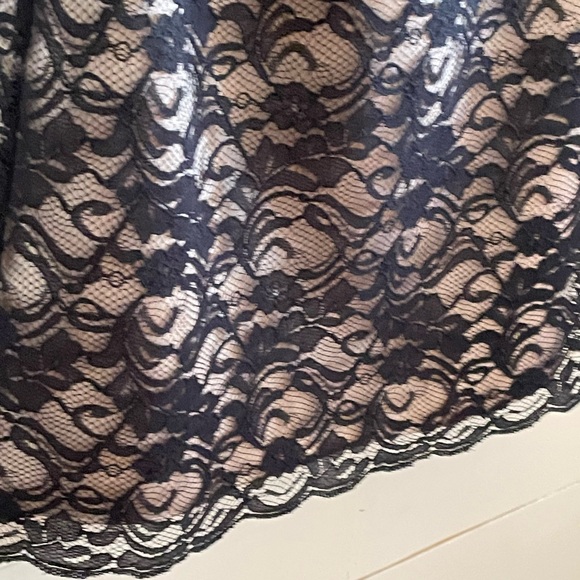 WHBM Black Lace Strapless Evening Gown with Ribbon Waist/Scalloped Detail, Sz 0 - Picture 8 of 12